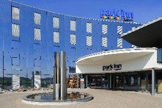 Park Inn by Radisson Zurich Airport2