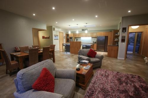 Redvale Ridge B&B4