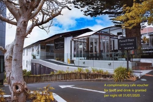 Parnell Pines Hotel0