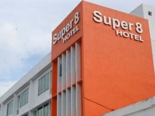 Super 8 Hotels3