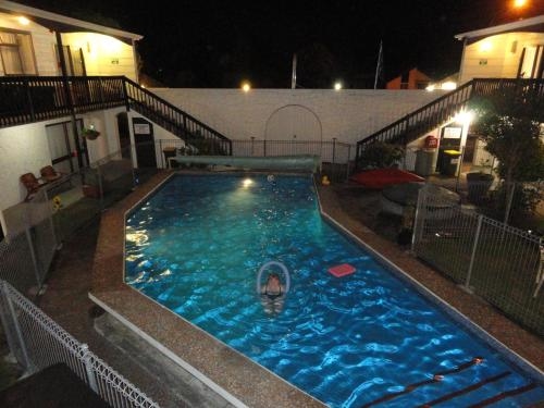 Hawks Inn Motel1