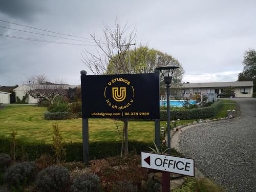 U Studios Masterton2