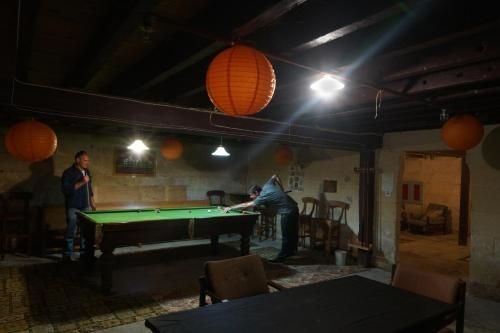 Empire Hotel Backpackers1