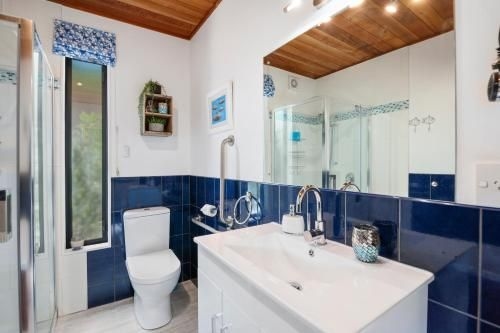 Acacia Bay Retreat - Acacia Bay Holiday Home3