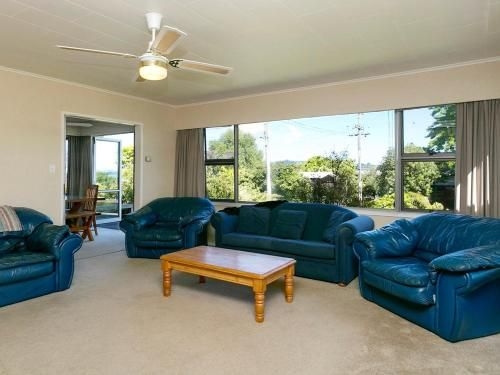This Bach Has it All - Rainbow Point Holiday Home4
