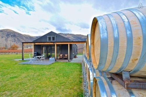 Pagan Vines Vineyard Accommodation0