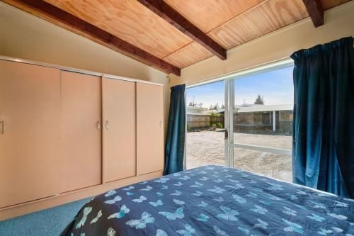 Sperry Nice - Turangi Bach1