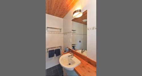 Summerspring Beachfront Accommodation1