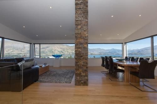 Forest Heights - Sleeps 8 - Lake & Mountain Views - Spa Pool & Sauna (Release Wanaka - Forest Heights)4