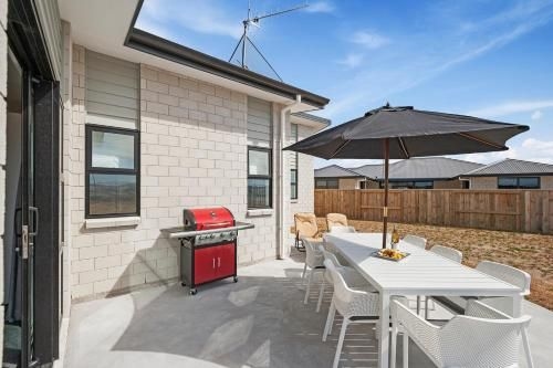 Puna Rise and Shine - Wharewaka Holiday Home3