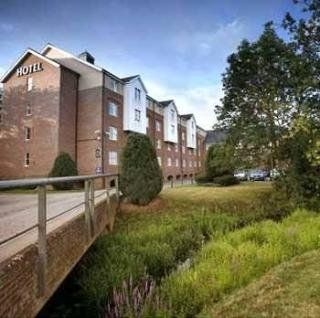 Best Western Reading Moat House Hotel0