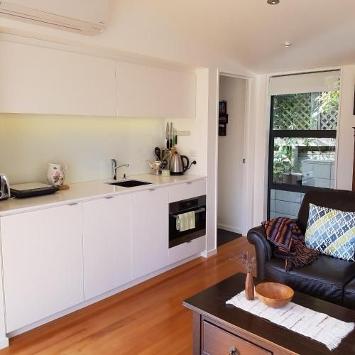 Akaroa House B&B or Private Apartment4