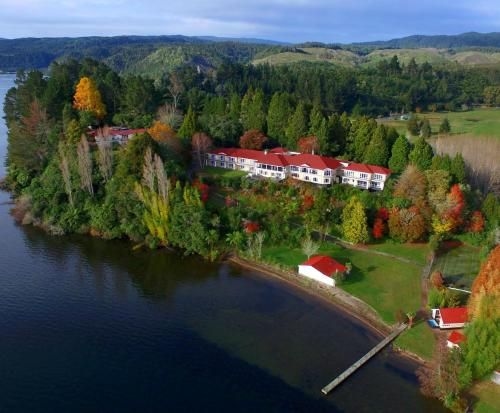 Moose Lodge Estate0