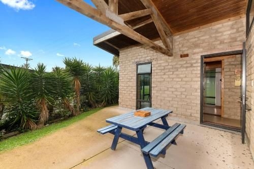 Matapouri Earth Castle - Matapouri Holiday Home4