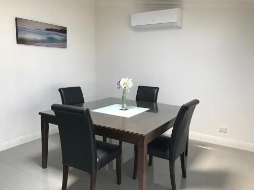 Armadale House - Kingscote1
