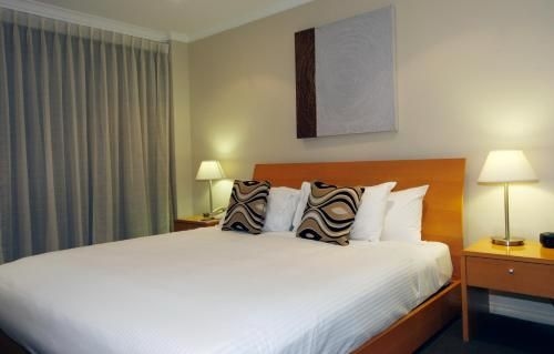 เดอะยอร์คบายสวิสเบลโฮเต็ล (The York by Swiss-Belhotel)1