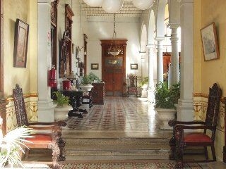Posada Toledo & Galeria0