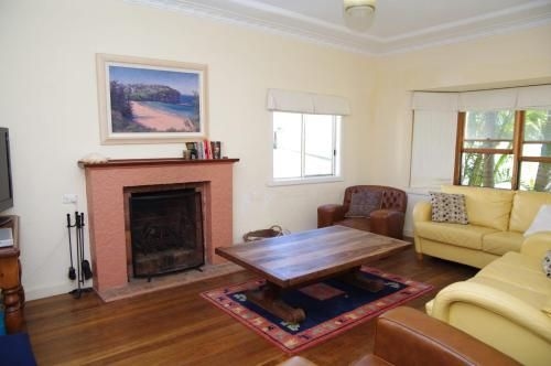 Berry, 16 East Street0