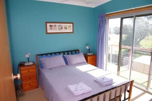 Beachfront 6, 25 Willow Street4