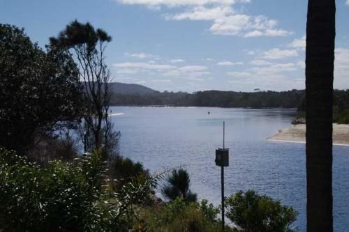 Beachfront 6, 25 Willow Street2