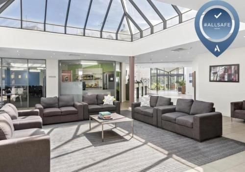 ibis Styles Canberra Eagle Hawk0
