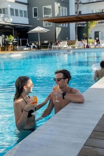 Coral Sea Marina Resort2