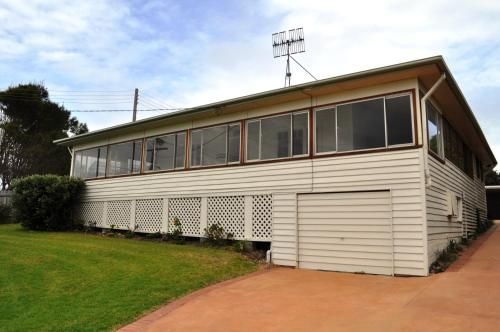 12 Bluewater Drive1