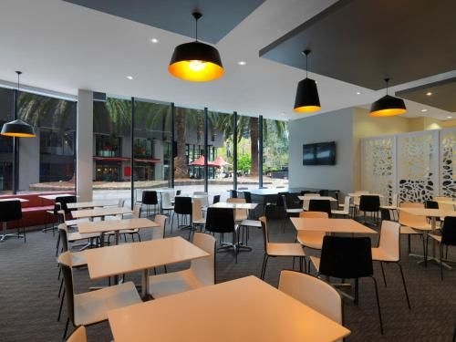 Travelodge Hotel Melbourne Southbank2