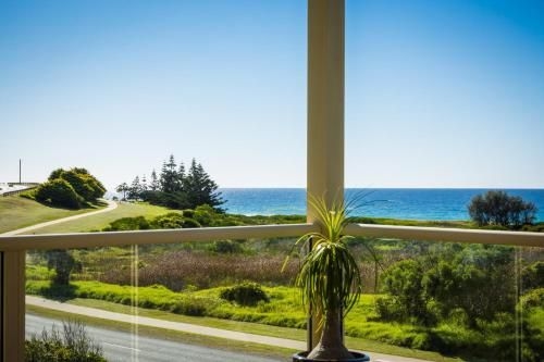 Beach Breakers Apartment - Stunning Views4