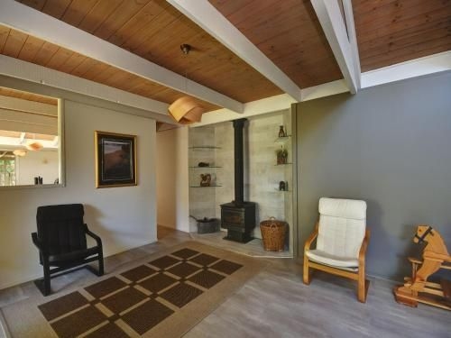 Pet Friendly - Large 4 Bedroom Home0
