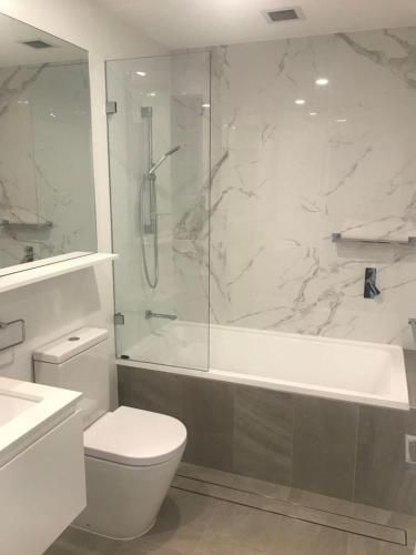 Elegant Design 2 Bed 2 Bath Apartment In Liverpool4