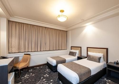 Burke and Wills Hotel Toowoomba3