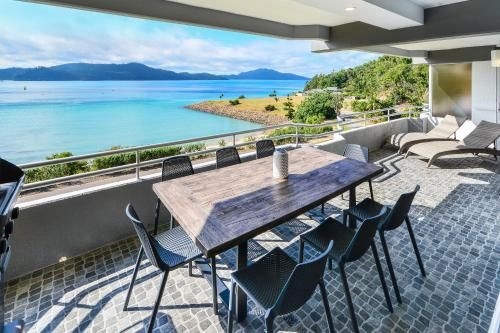 Fully Renovated Frangipani Beach Front Apartments0