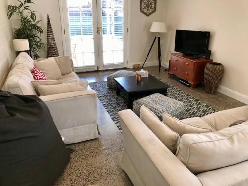 YSG The Edward Townhouse 153 - Walk To Town (Yourstay Group The Edward Townhouse 153)3