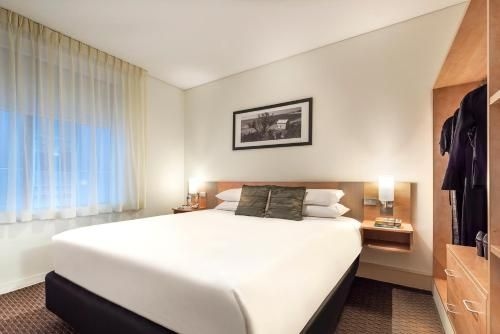 ibis Melbourne Hotel and Apartments2