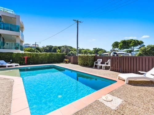 EXCLUSIVE OCEAN VIEW PENTHOUSE ON MARINE PARADE4
