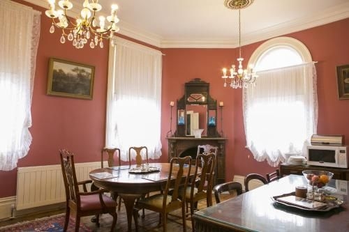 Albert Guest House and Mills Spa Suites2