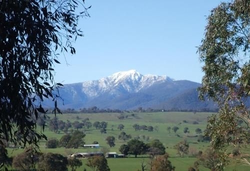 Off Mountain Accommodation Merrijig0