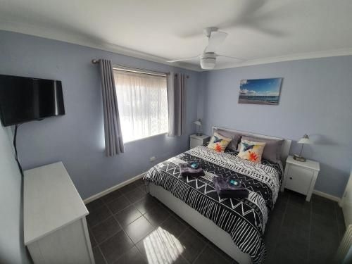 Ocean Beach Chalet 180