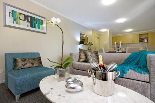 Pacific Suites Canberra2