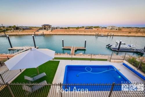 7 Kestrel Place - PRIVATE JETTY & POOL3