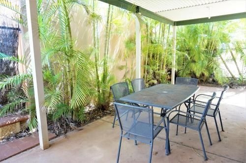 Ningaloo Breeze Villa 8 - 3 Bedroom Fully Self-Contained Holiday Accommodation3