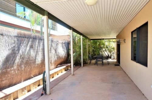 Ningaloo Breeze Villa 8 - 3 Bedroom Fully Self-Contained Holiday Accommodation2
