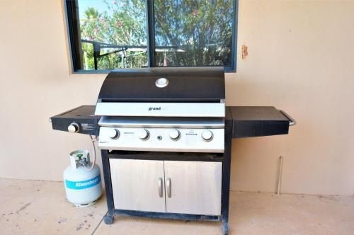 Ningaloo Breeze Villa 9 - 3 Bedroom Fully Self-Contained Holiday Accommodation3