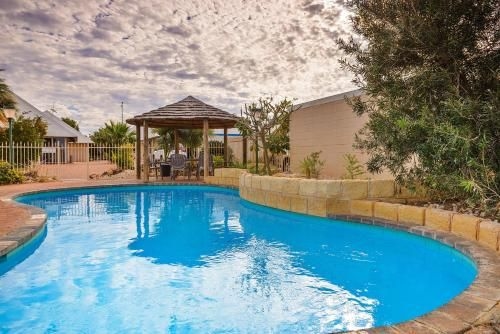 Osprey Holiday Village Unit 103-1 Bedroom - Cosy 1 Bedroom Studio Apartment with a Pool in the Complex3