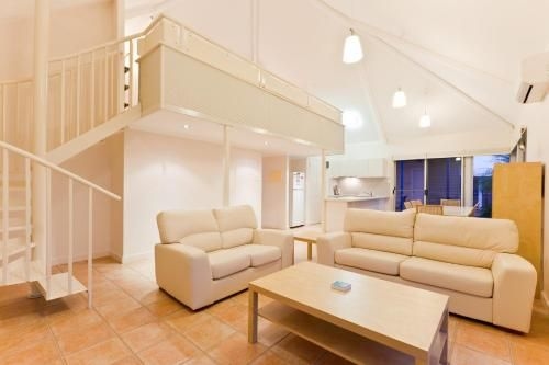 Osprey Holiday Village Unit 105 - Tranquil 3 Bedroom Holiday Villa with a Pool in the Complex0