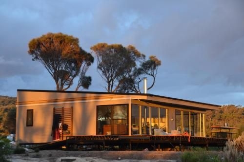 Sawyers Bay Shacks4