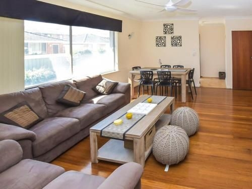 1/33 Wharf Street0