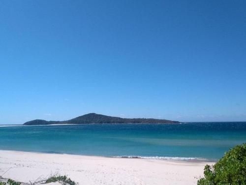 14 'THE DUNES', 38 MARINE DR - LARGE UNIT WITH POOL, TENNIS COURT AND DIRECTLY ACROSS FROM FINGAL3