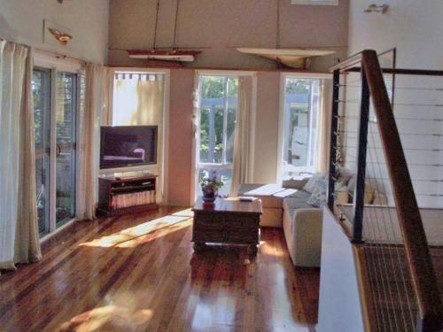 Green Point Lakehouse3